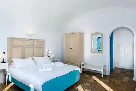 Pantelia Suites - 30