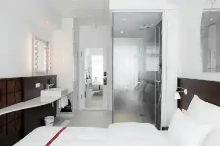 Ruby Coco Dusseldorf - 7