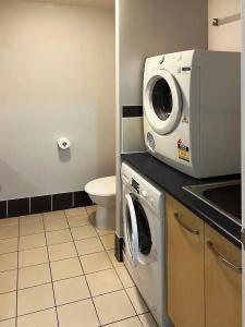 Caloundra Central Apartment - 40
