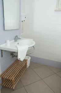 Residence Art - 27