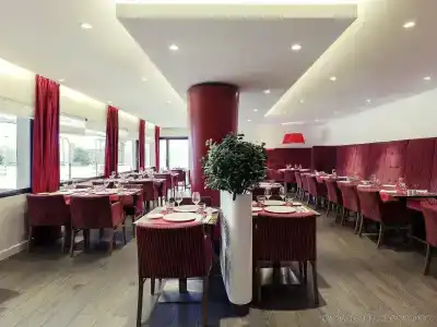 Mercure Orléans Centre Bords de Loire - 30
