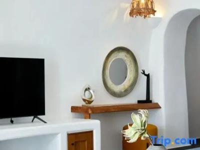 Allure Breeze Suites - 217