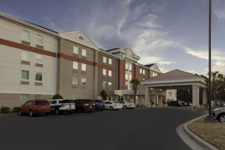 Holiday Inn Express-Broadway at the Beach, an IHG - 46