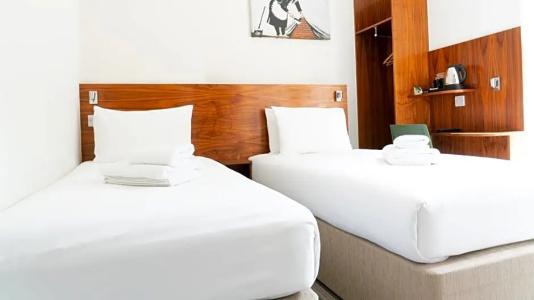 Chelsea Guest House - 30