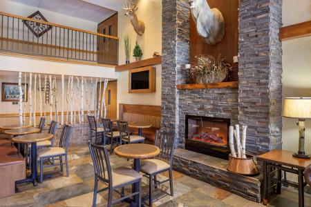 Comfort Inn at Thousand Hills - 23
