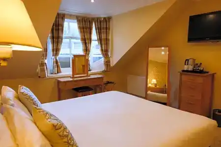 Glen Mhor - 71