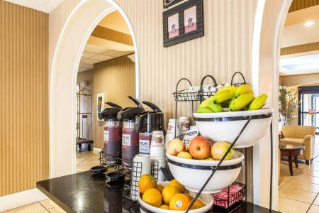 Comfort Inn & Suites West - Lookout Mountain - 11