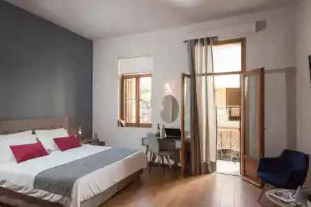 Bluebell Luxury Suites - 108