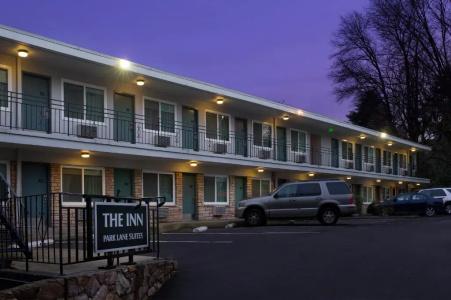 Park Lane Suites & Inn - 46