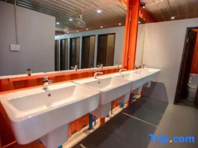 Ubox Hostel - 56