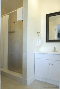The Cabanas Guesthouse & Spa - Gay Men's Resort - 8