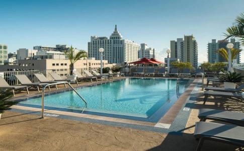Courtyard Miami Beach South Beach - 15