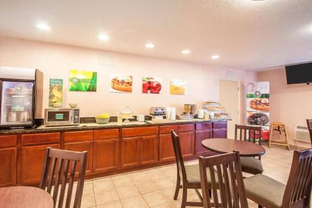 Quality Inn & Suites Vancouver - 22