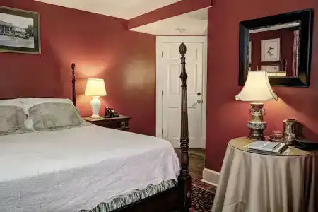 200 South Street Inn - 55