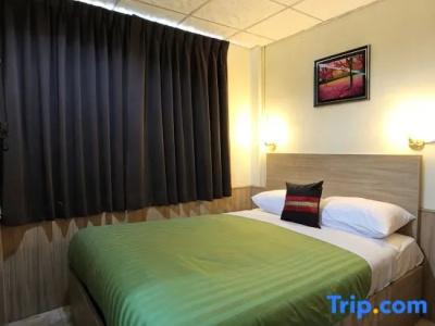 Sukhumvit 20 Guest House - 29