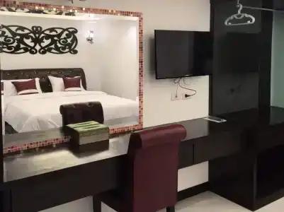 Samranchaykhong - 42