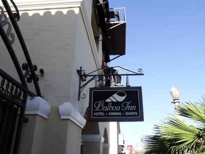 Balboa Inn, On The Beach At Newport - 0