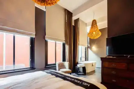Post-Plaza & Grand Café - 70
