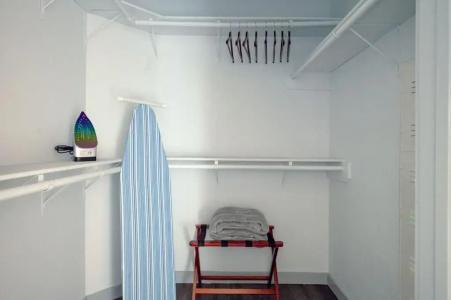 Placemakr Music Row - 64