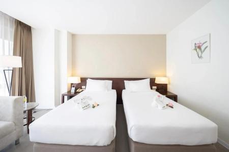 Golden Crown Grand - 5