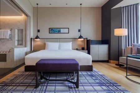 Hilton - 2