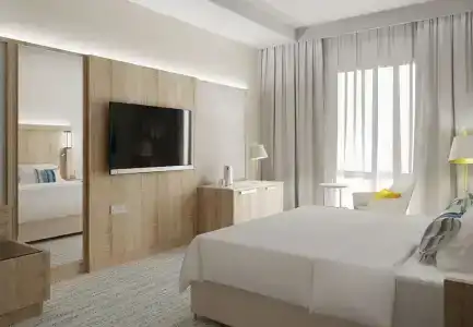 Courtyard by Marriott Vilnius City Center - 6