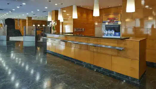 Nh Ciutat De Reus - 1