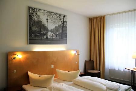 Check Inn Merseburg - 62