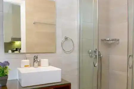 Bellevue Suites - 149