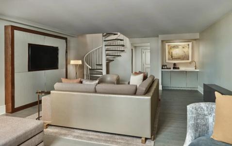 Crescent Court - 6