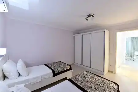 Royal Palm Residence - 3