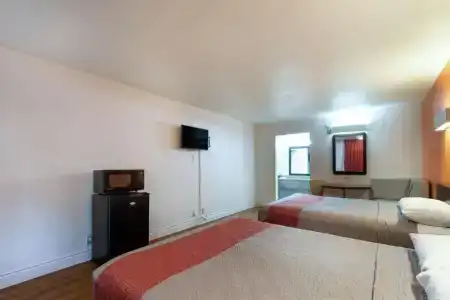 6 - 32