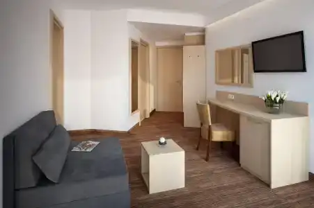 Valamar Parentino - 1