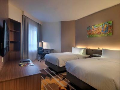 Oakwood and Residence - 4