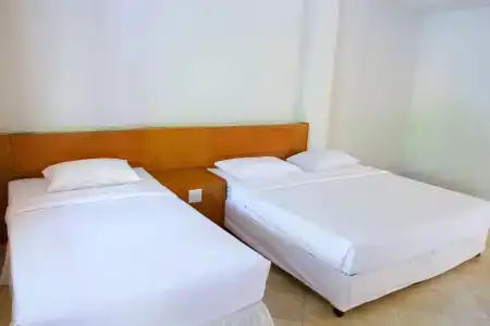 Sichang Shine Khao Resort - 4