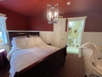 Maryhill Inn - 26