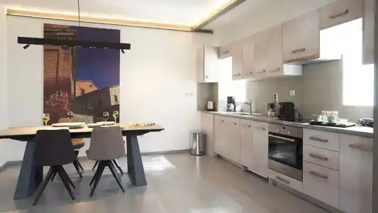 Athenian Residences - 179
