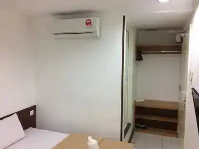 Api-Api - 26