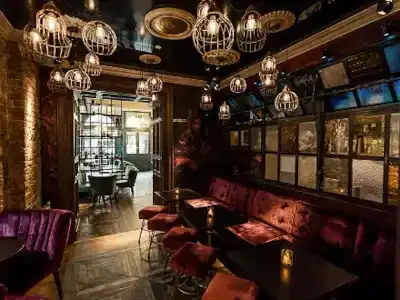 Isaacs Cork City - 21