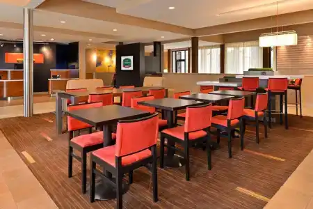 Courtyard by Marriott Dallas Northwest - 27