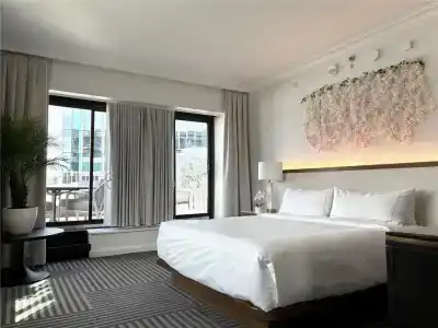 Capital Hilton - 32