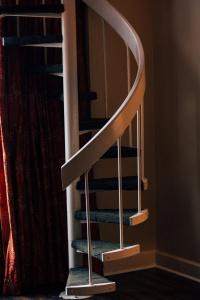The Remington Suite and Spa - 11