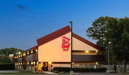 Red Roof Inn Virginia Beach - 14