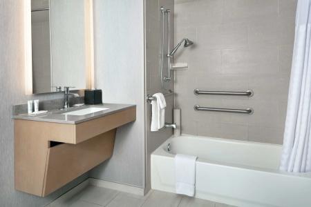 Hyatt Place - 10