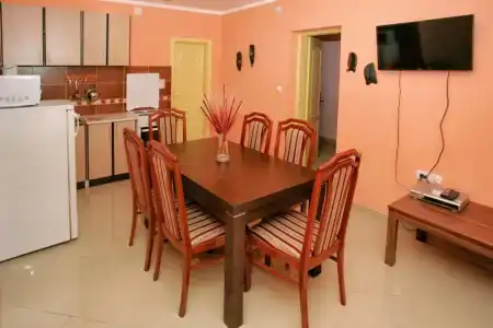Bella Vista - 10