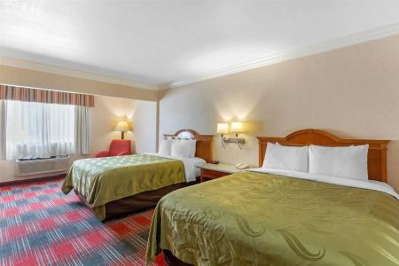 Quality Inn & Suites Oceanside Near Camp Pendleton - 27