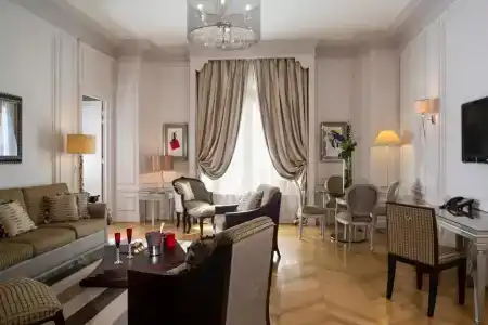 Majestic Spa - Champs Elysées - 235