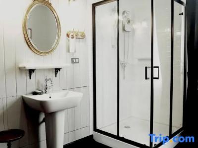 De Phanakron Boutique - 140