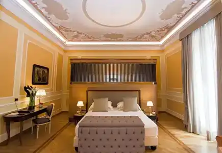 Bristol Palace - 111