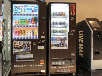 Livemax Premium Umeda East - 10